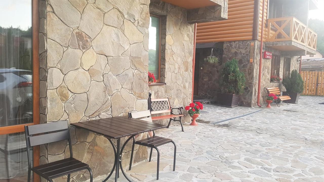 Karpatski Zori Hotel Bukovel Exterior photo
