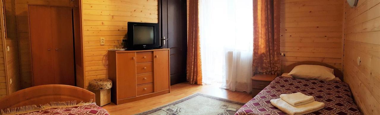 Karpatski Zori Hotel Bukovel Exterior photo