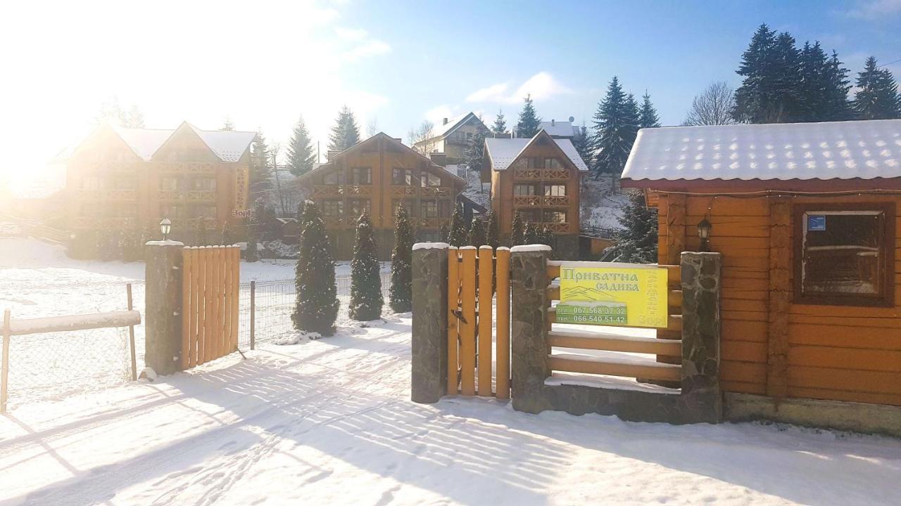 Karpatski Zori Hotel Bukovel Exterior photo