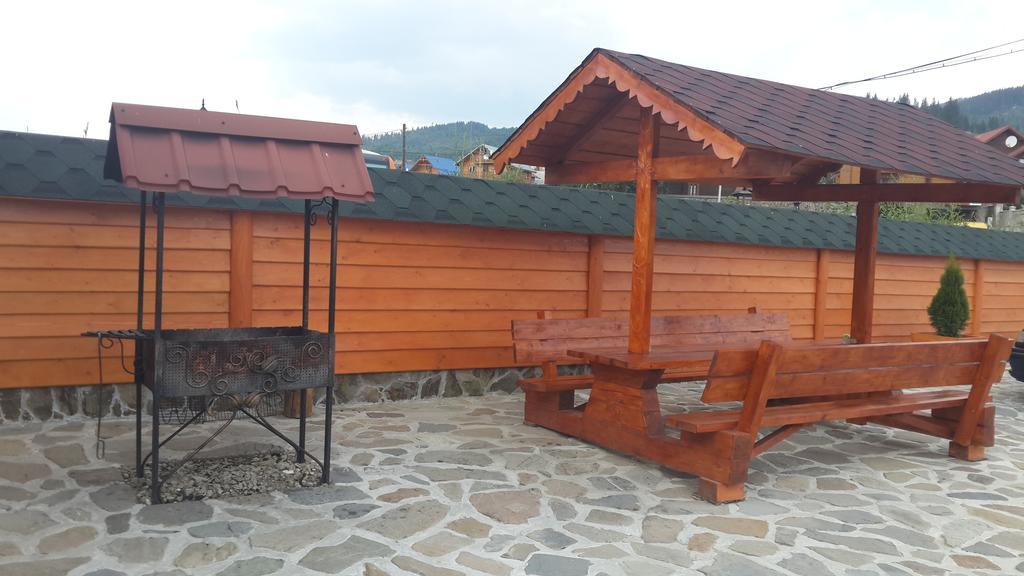Karpatski Zori Hotel Bukovel Exterior photo