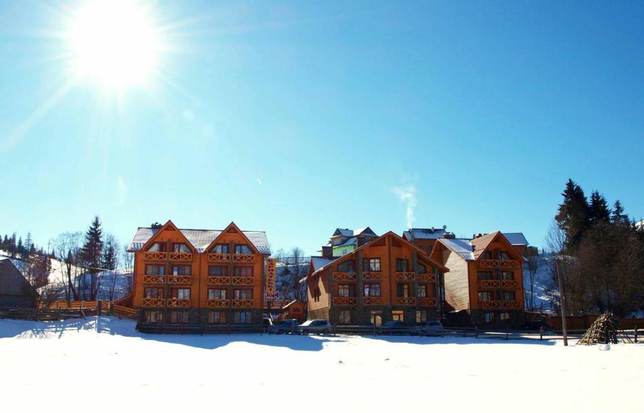 Karpatski Zori Hotel Bukovel Exterior photo