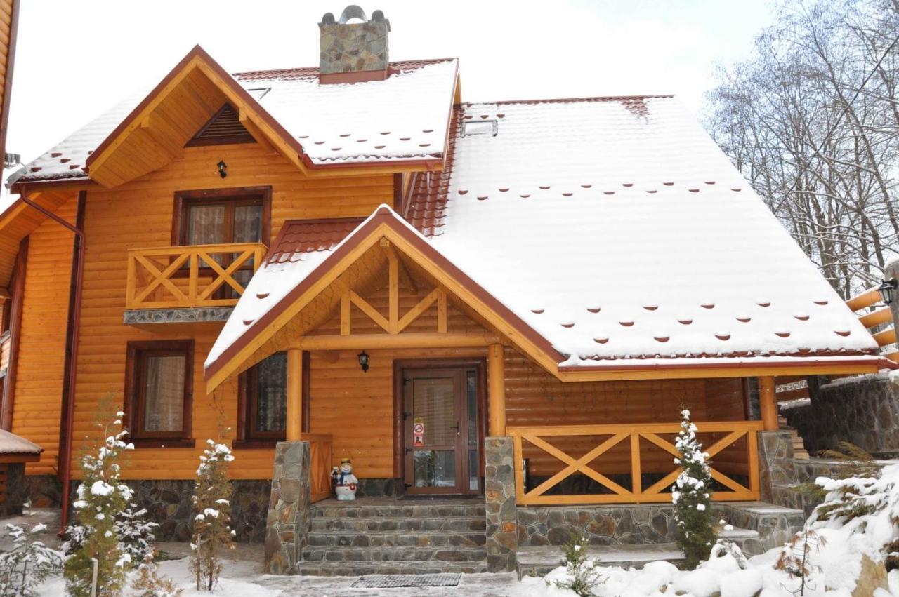 Karpatski Zori Hotel Bukovel Exterior photo