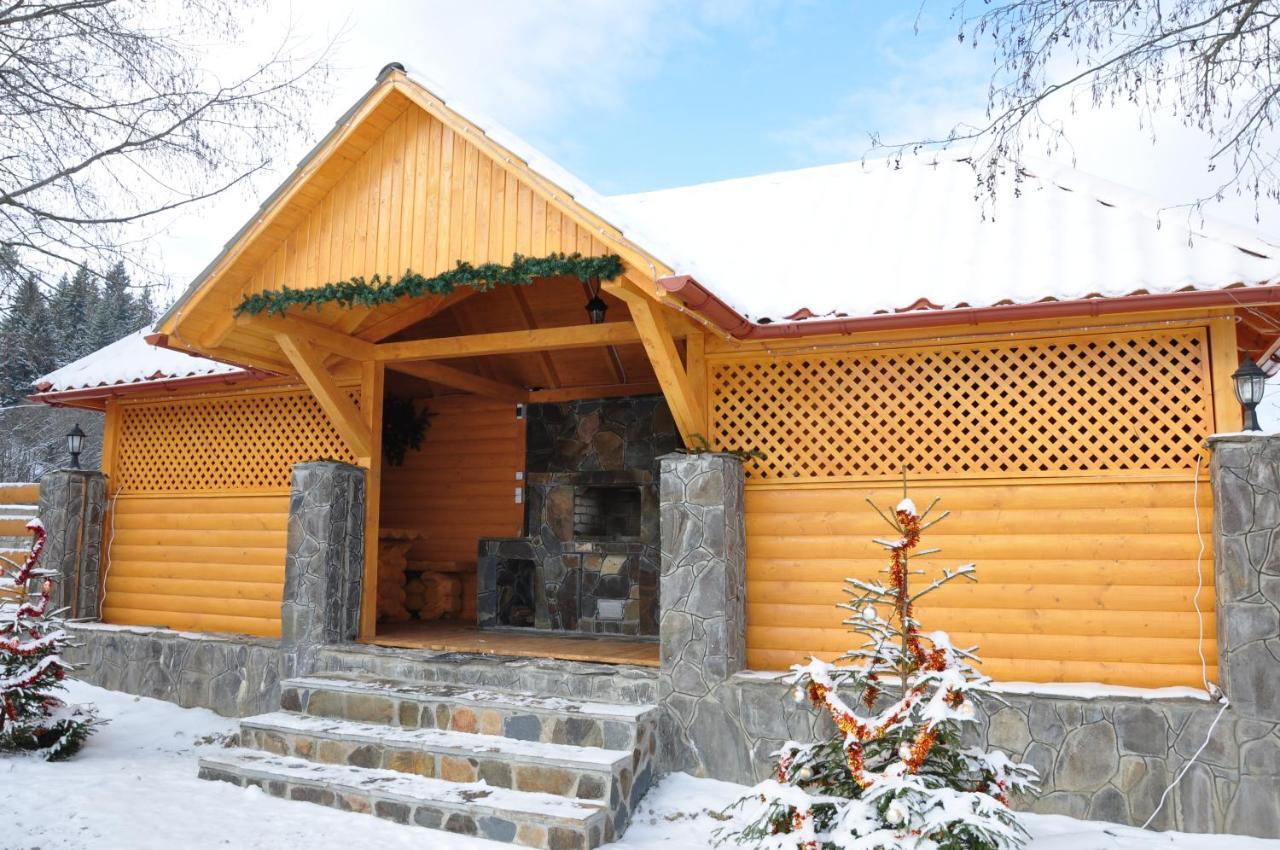 Karpatski Zori Hotel Bukovel Exterior photo